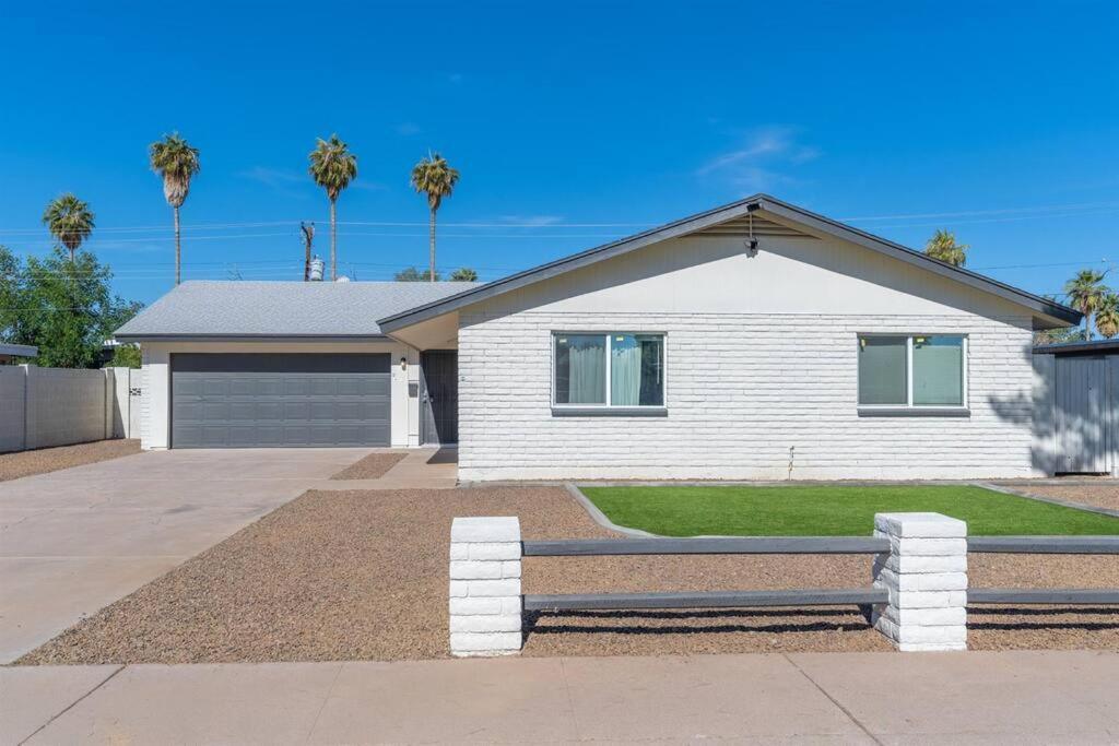 Cozy-Perfect Location-Private Pool-Heat Optional- Spring Training-Gcu Vila Phoenix Exterior foto